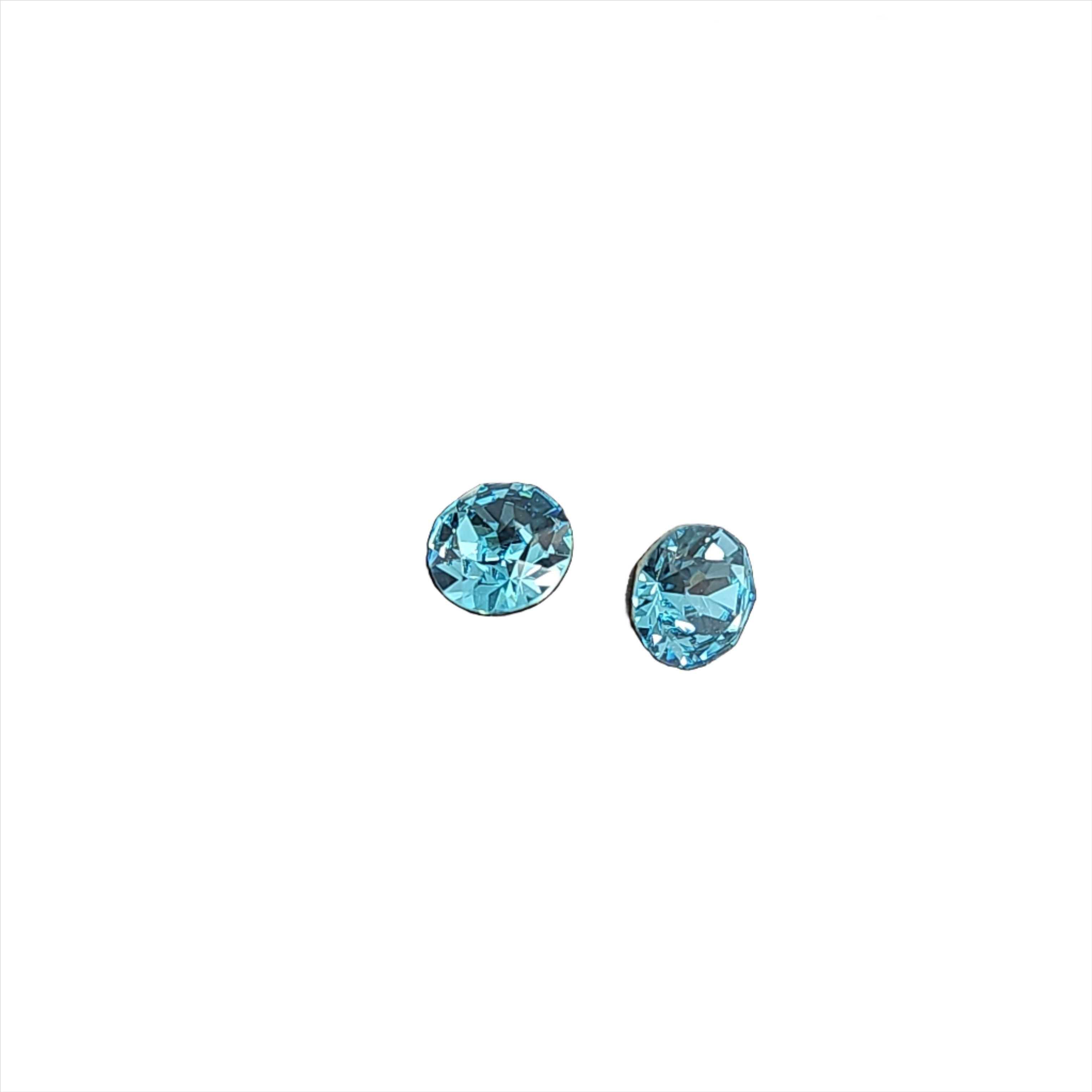 Swarovski Crystal Light Turquoise SS29, 2 pcs - Creata Beauty - Professional Beauty Products